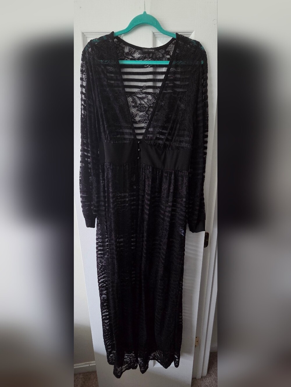 Black Long Sleeve Lace Maxi Dress with V-Neck